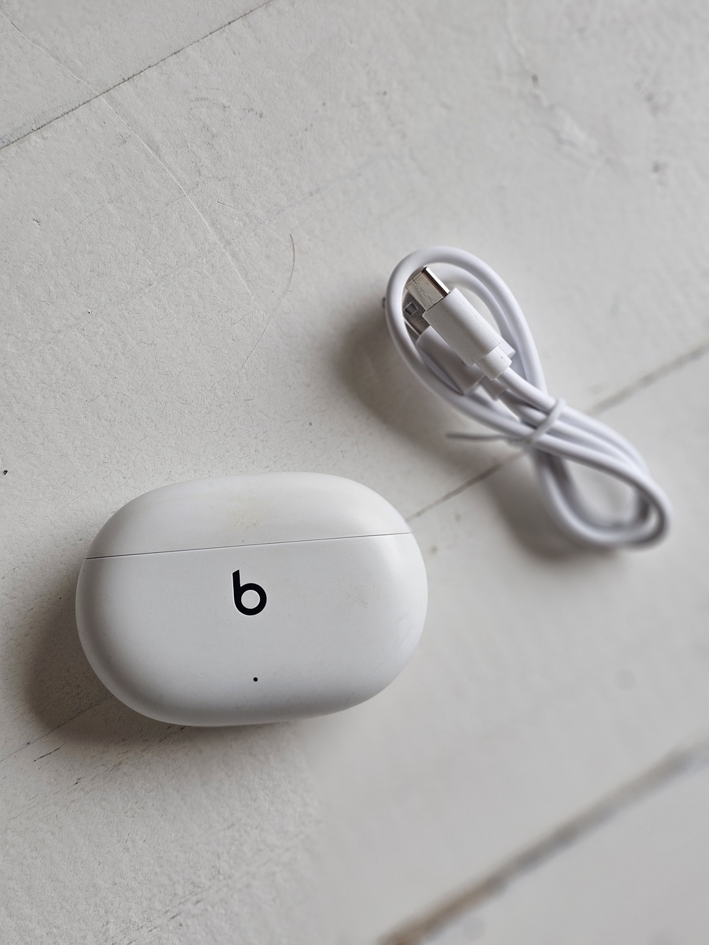 Beats Studio Earbuds with Charging Case and Charger